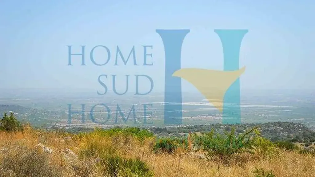 Aed - Buildable Land with Panoramic Potential in Noto