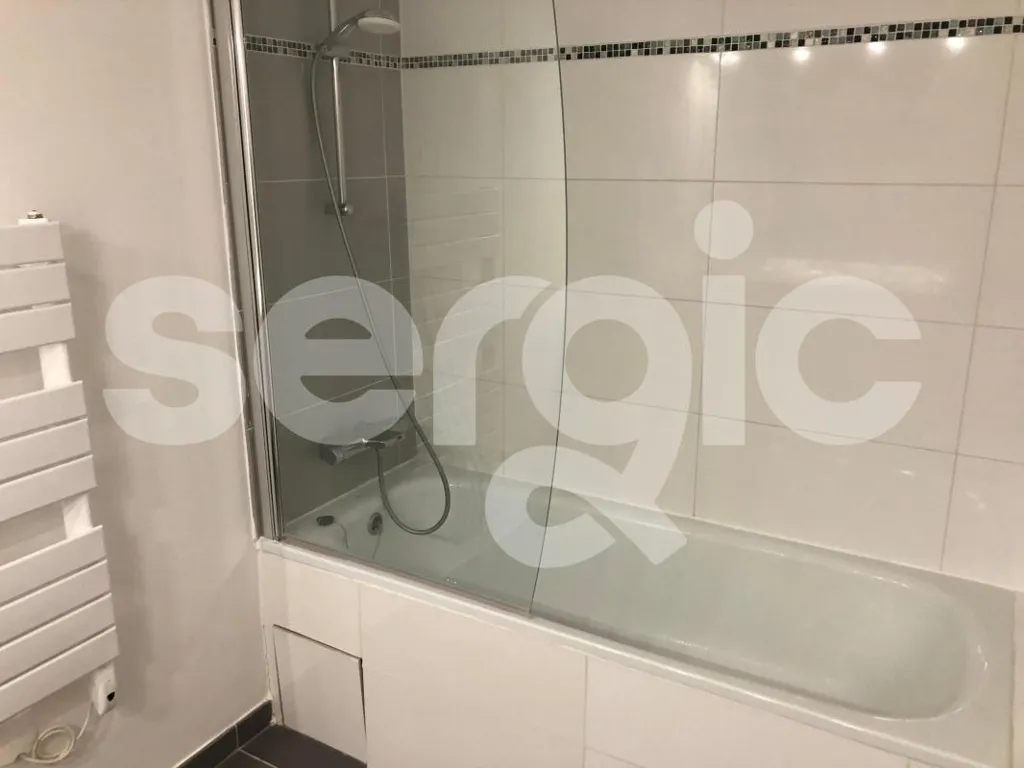 Salles de bain - Appartement Type 3 avec Balcon près de Lille