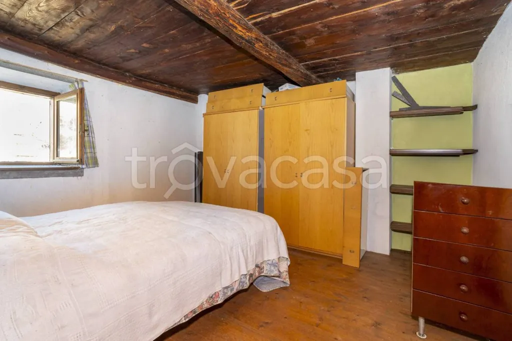 Bedrooms - Rustic Baita with Garden in Celle di Macra