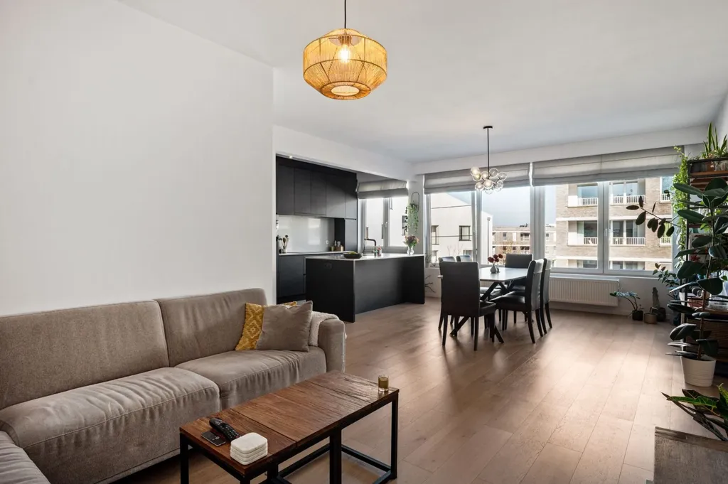 Soggiorno - Renovated Apartment with West Terrace in Berchem
