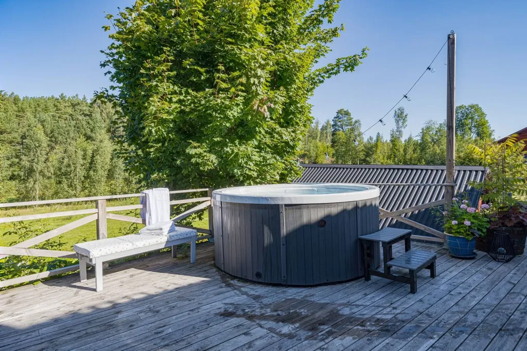 Terrass - Charming Farmhouse with Stables in Västra Sund