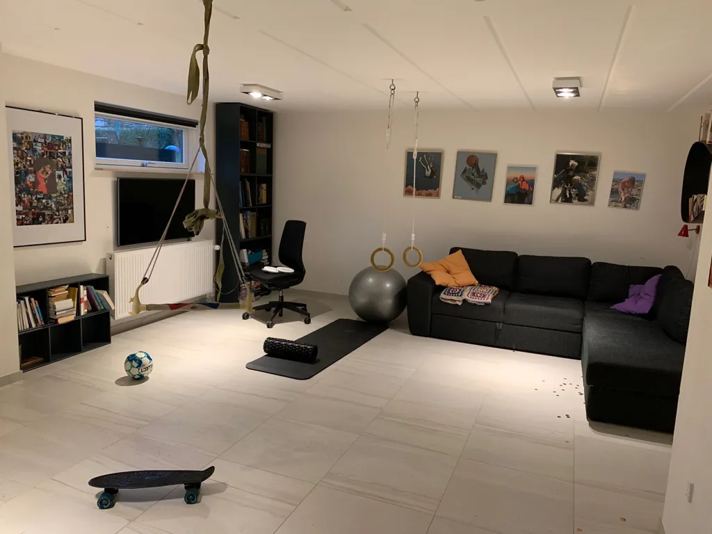 Pièces - Spacious Family Villa with Balcony in Vedbæk