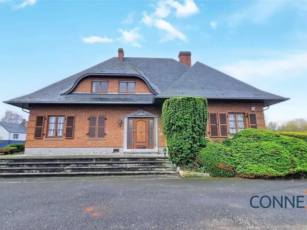 Extérieur - Villa 5 Chambres avec Jardin à Beloeil