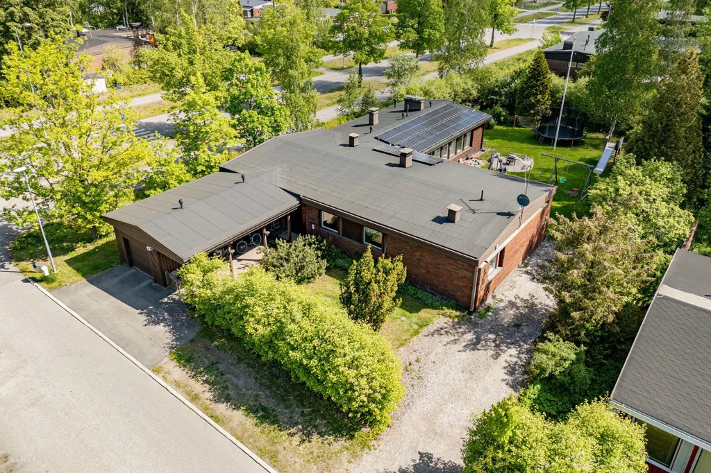 Vue aérienne - Detached House with Pool in Lahti Patomäki