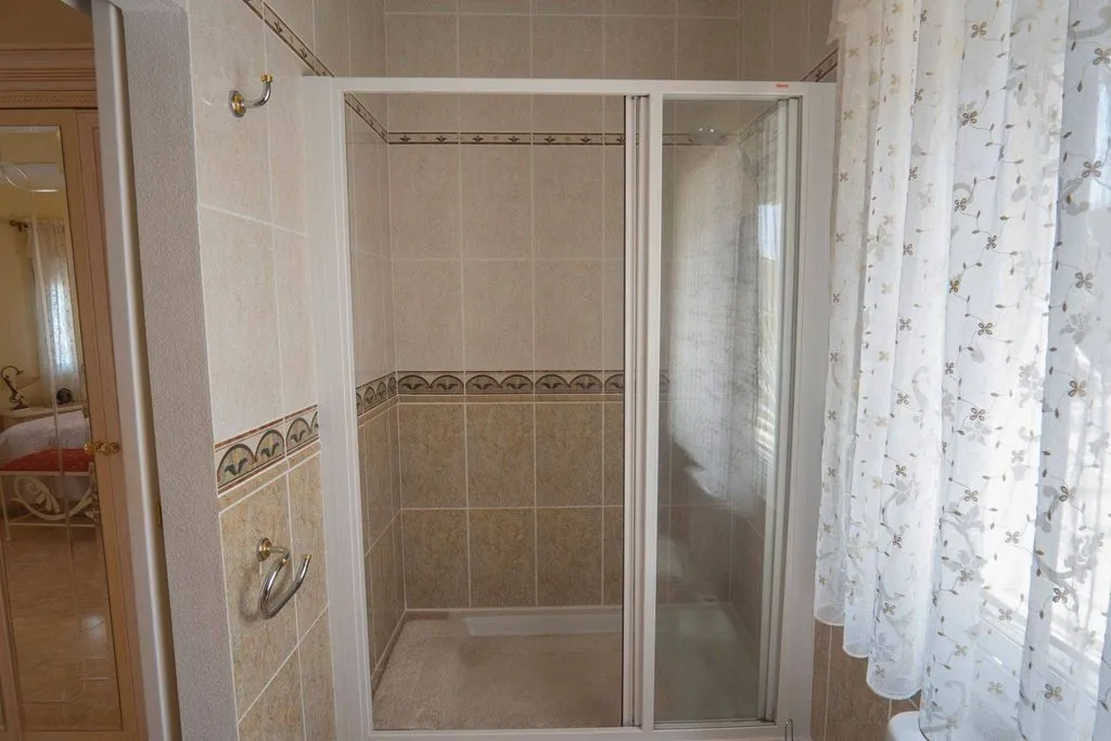 Vannitoad - 4-Bedroom Villa with Pool in Ciudad Quesada