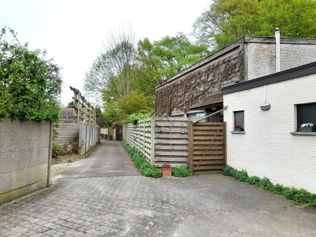 Exterior - Mixed-Use House with Garden in Nijlen