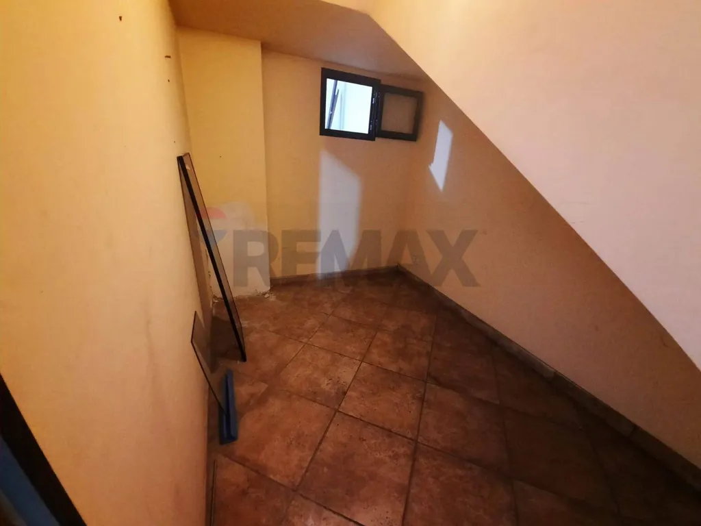 Rooms - Warehouse with Commercial Potential in Bagheria