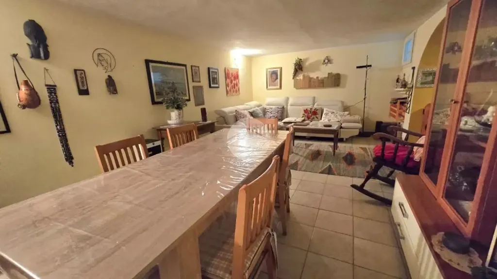 Salle à manger - Rustic Villa with Private Garden in San Benigno Canavese