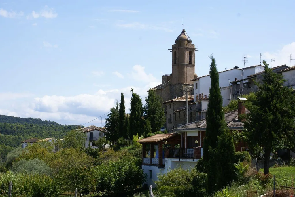 Noble Villa with Tower in Graus