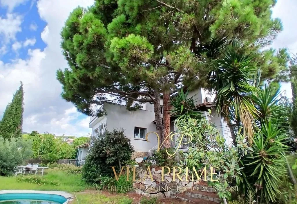 Piscine - Detached Villa with Sea View in Vilassar de Dalt
