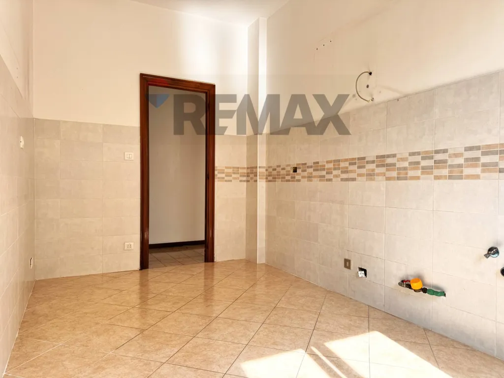 Ingresso - Spacious Apartment with Parking in Ostia Ponente