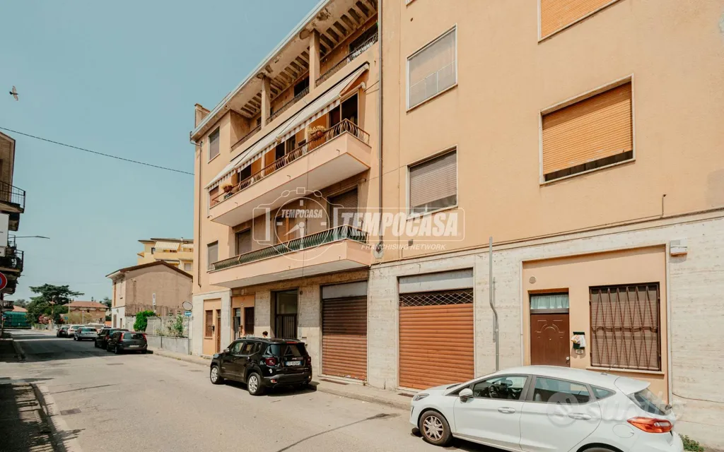 Välivaade - Spacious Triplex with Cellar in Vigevano