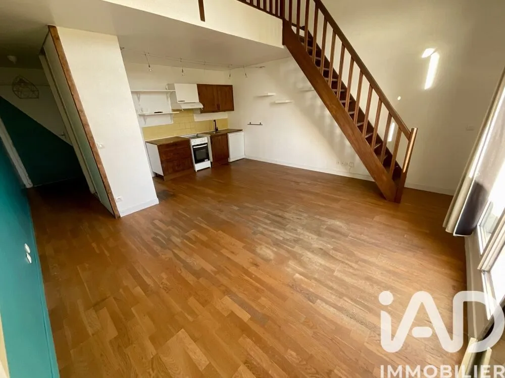 Séjour - Duplex avec Terrasse Privative à Marcoussis