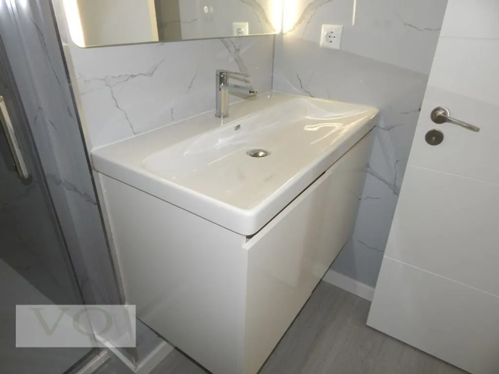 Salles de bain - Renovated Flat with Solar Orientation in Oeiras