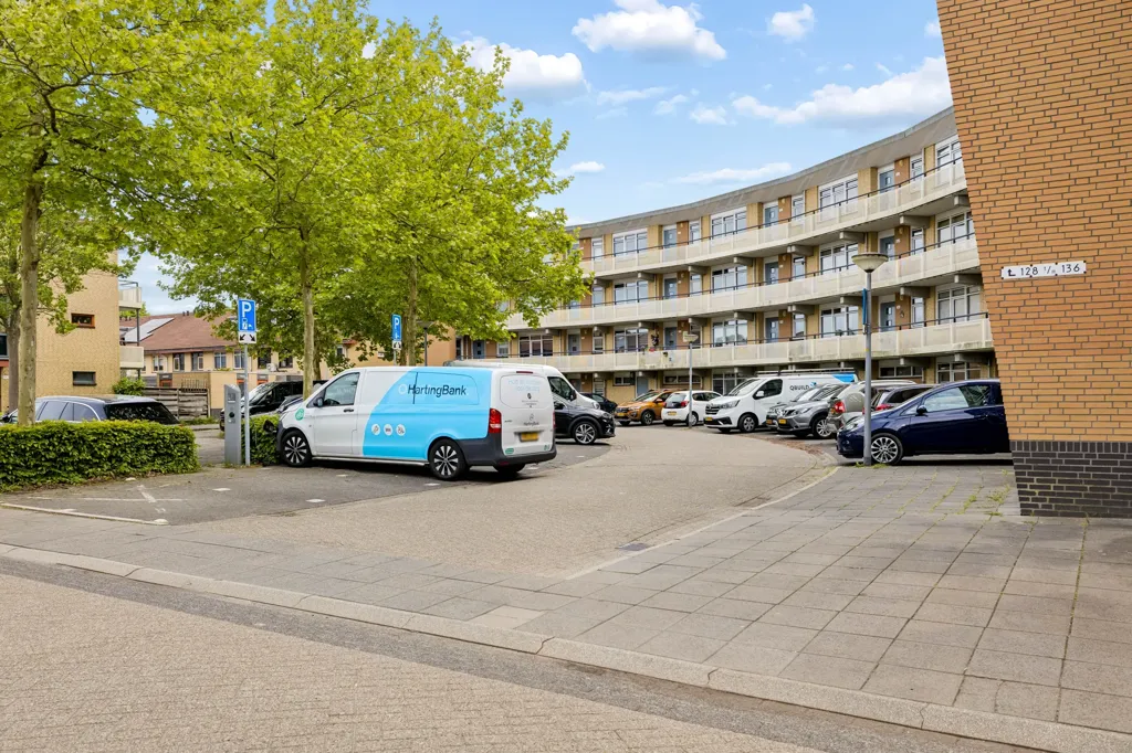 Välivaade - Modern Flat with Balcony in Almere
