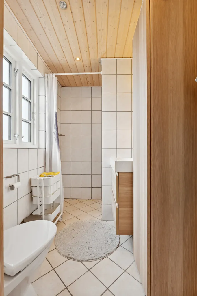 Salles de bain - Villa with Garden View in Glamsbjerg