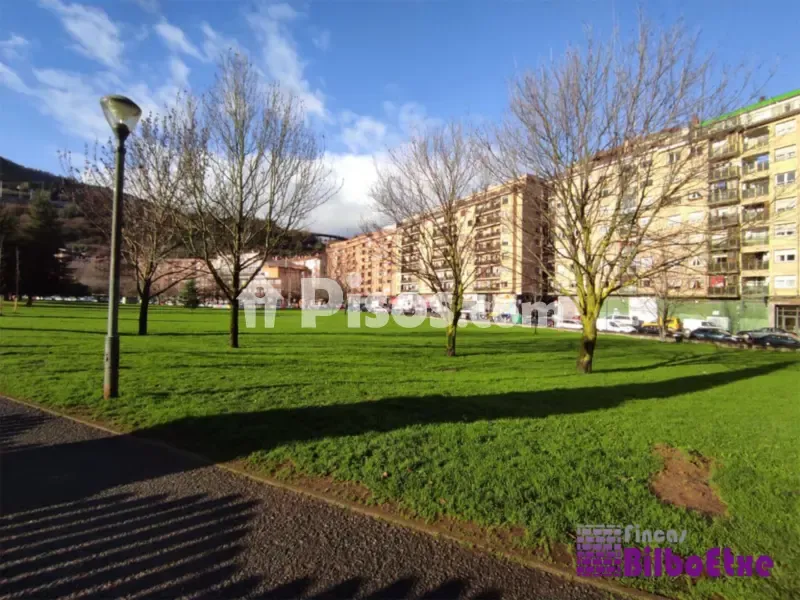 Corner Flat with River Views in La Peña