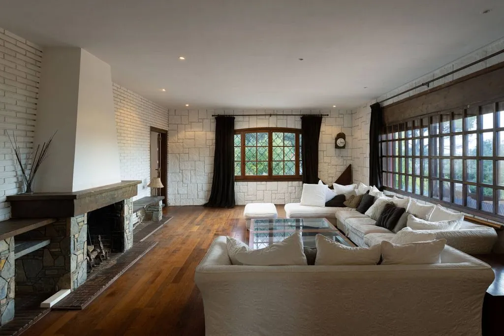 Elutuba - Detached House with Pool in Vallromanes
