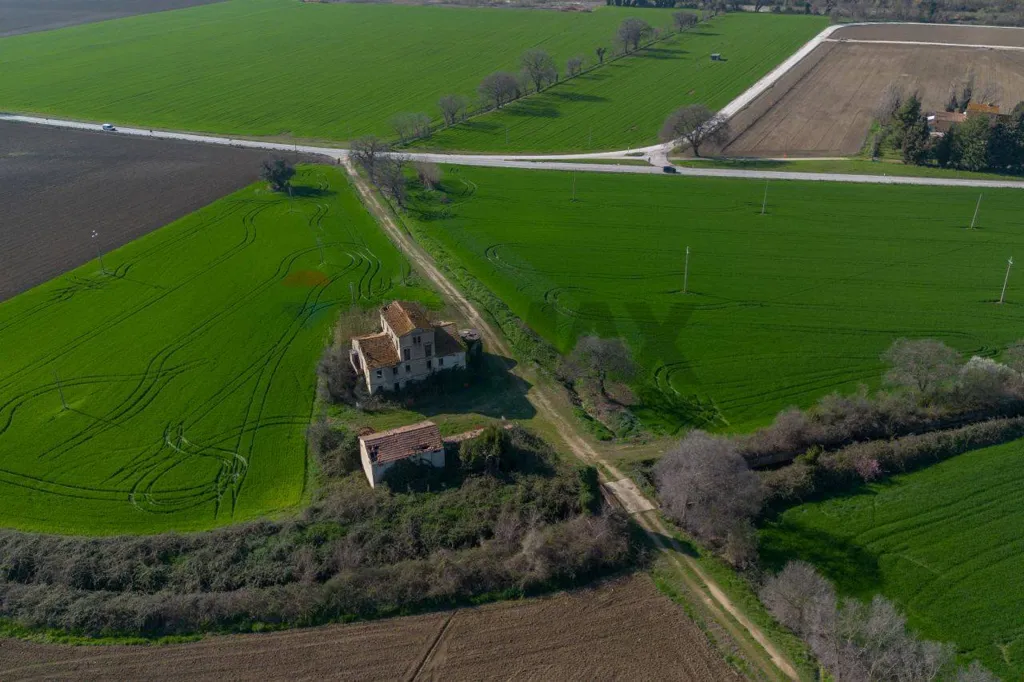 Õhuvaade - Rustico with Garden in La Chiusa, Jesi