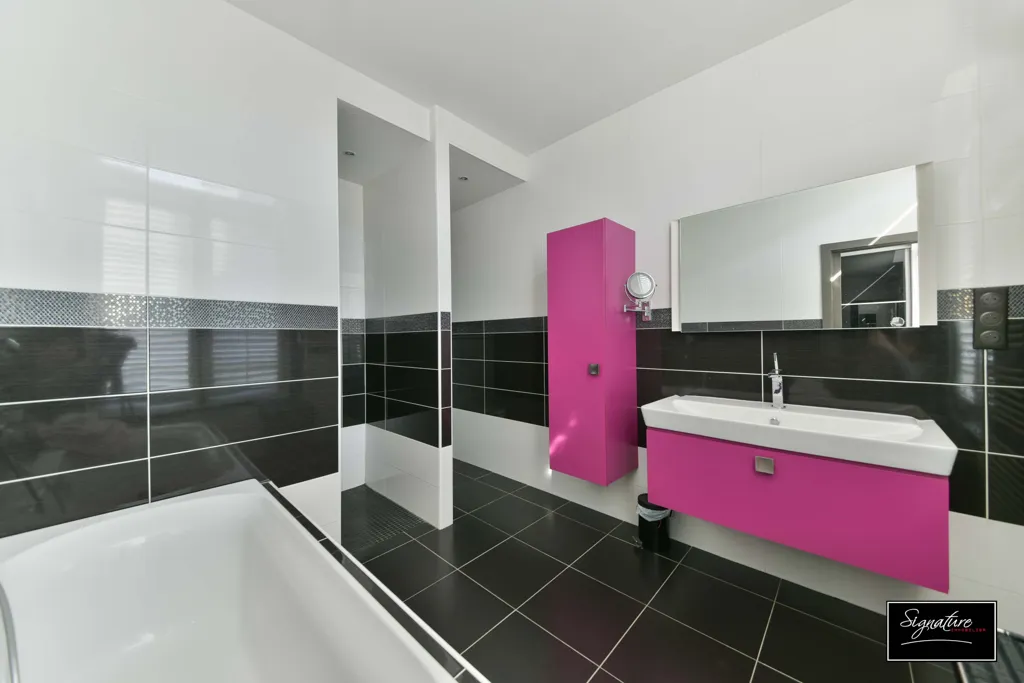 Vannitoad - Apartment with Garden in Chantilly Centre