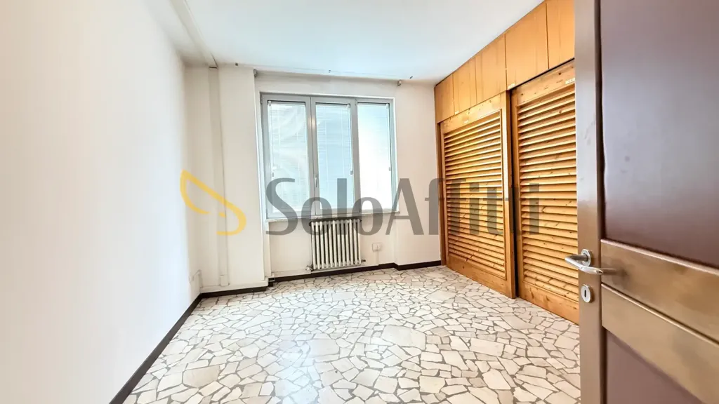 hallway_entrance