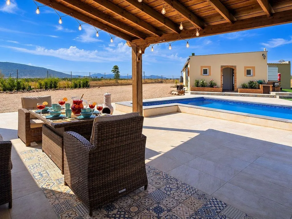 Terrazza - Villa with Pool and Terrace in Pinoso