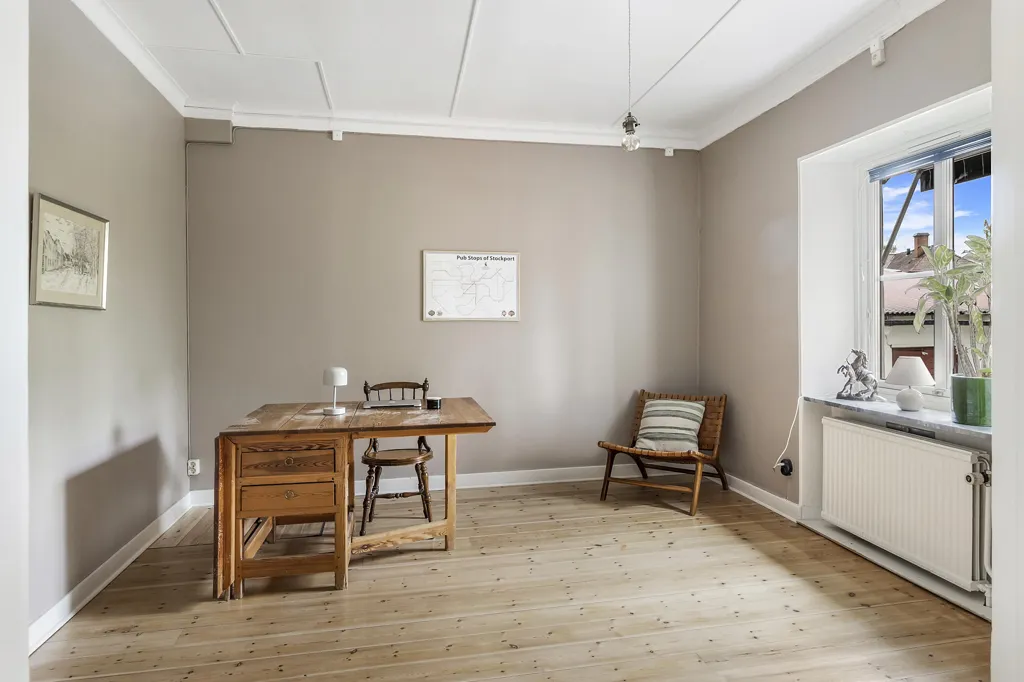 Studio - Charming House with Historic Features in Old Town, Köping
