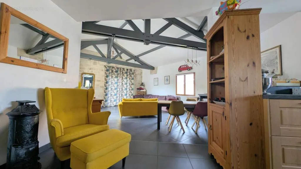 Elutuba - House with Pool in Saint-Denis-lès-Bourg