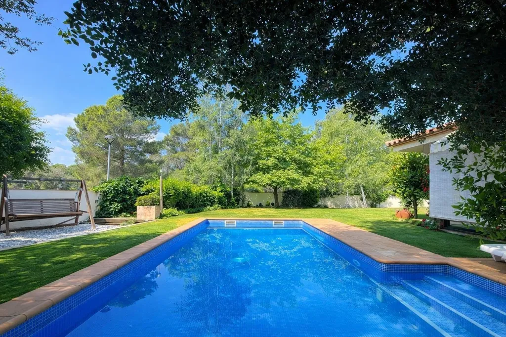 Piscine - Luxury Detached House with Pool in L'Escala