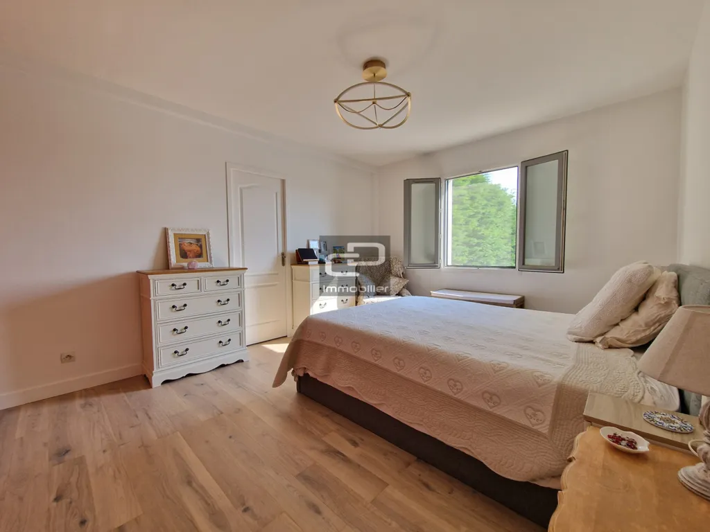 Magamistoad - Villa with Exceptional View in Albigny sur Saône