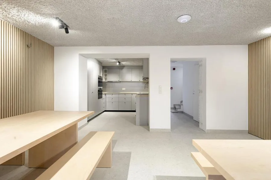 Salle à manger - Studio Rénové au Cœur de Louvain