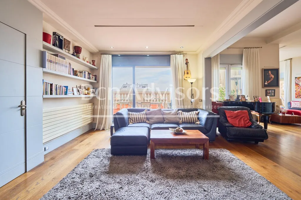 Elutuba - Penthouse with Rooftop Pool in Dreta de l'Eixample, Barcelona