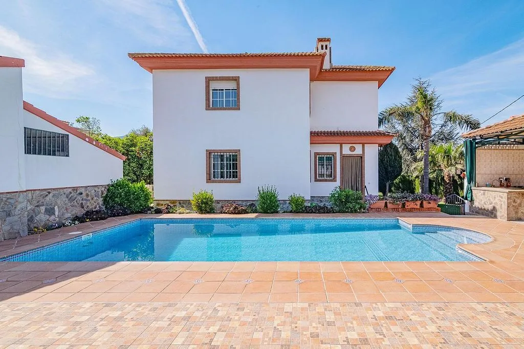 Piscine - Chalet with Pool and Terrace in Órgiva