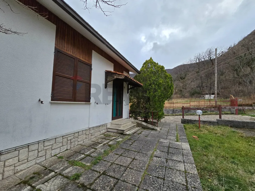 Esterno - Classical Villa with Garden in Sassoferrato