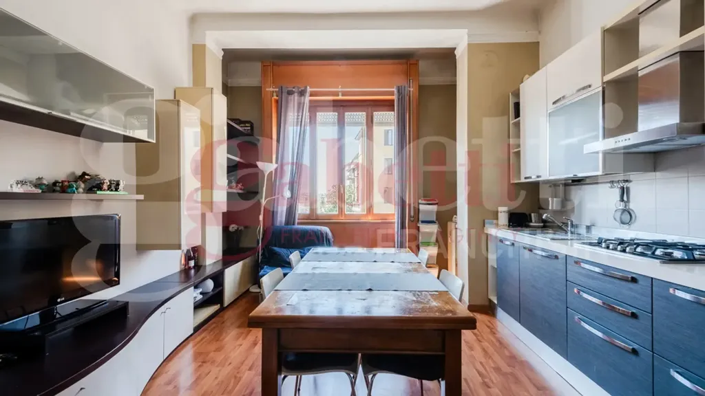 Cuisine - Rustic-Style Flat with Balcony in Milan