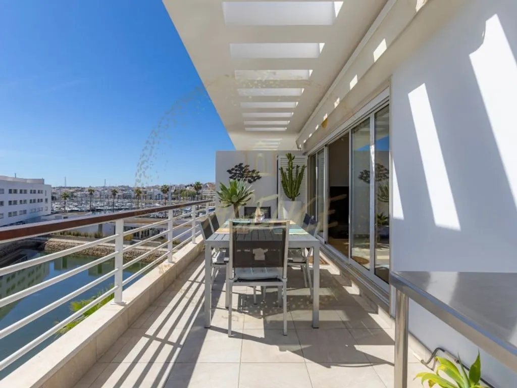 Rõdu - Luxury Flat with Marina View in Lagos
