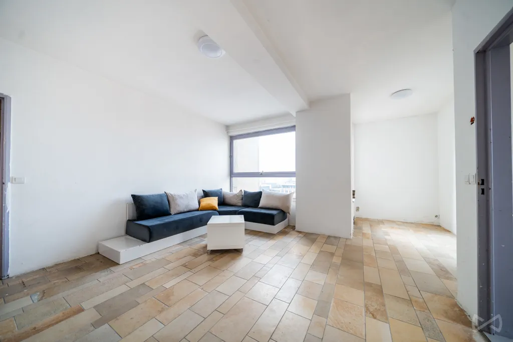 Séjour - Appartement avec Balcon dans le Centre de Charleroi