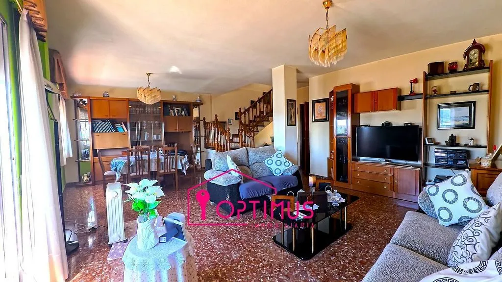 Séjour - Duplex with Terrace and Garage in Segorbe