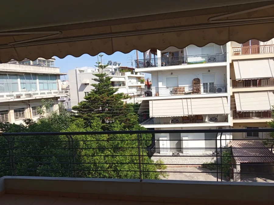 Balcone - Bright Corner Apartment with Balcony in Dafni