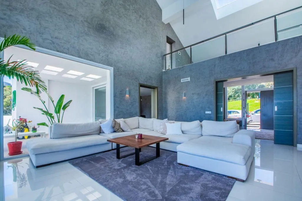 Elutuba - Luxurious Villa with Mountain Views in Ojén