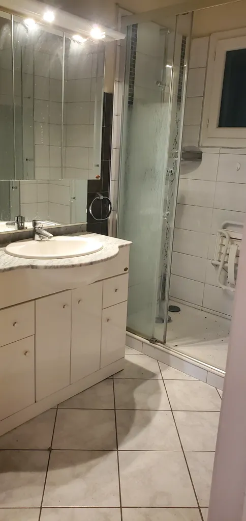 4-toaline maja asukohas Vizille