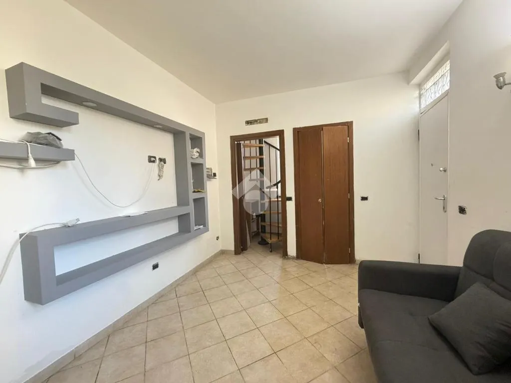 2-room apartment in IT