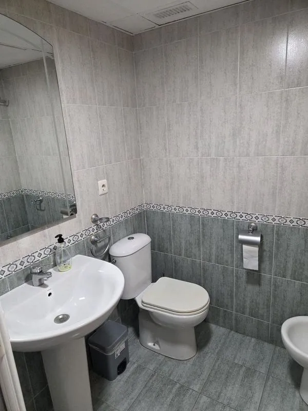 Bathrooms - Furnished Flat with Balcony in Beteró