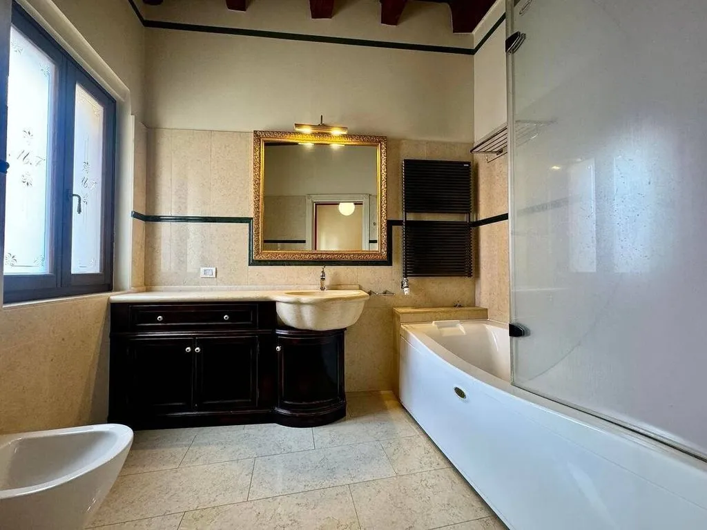 Salles de bain - Luxury House with Pool in Bussolengo