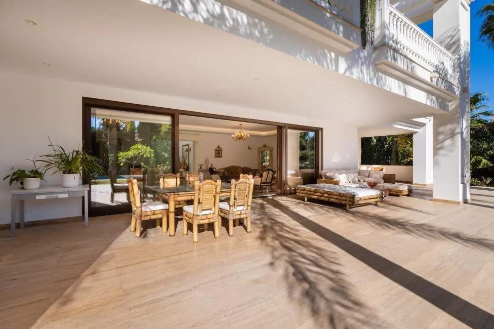 Terrasse - Detached Villa with Pool in Marbella's Casco Antiguo