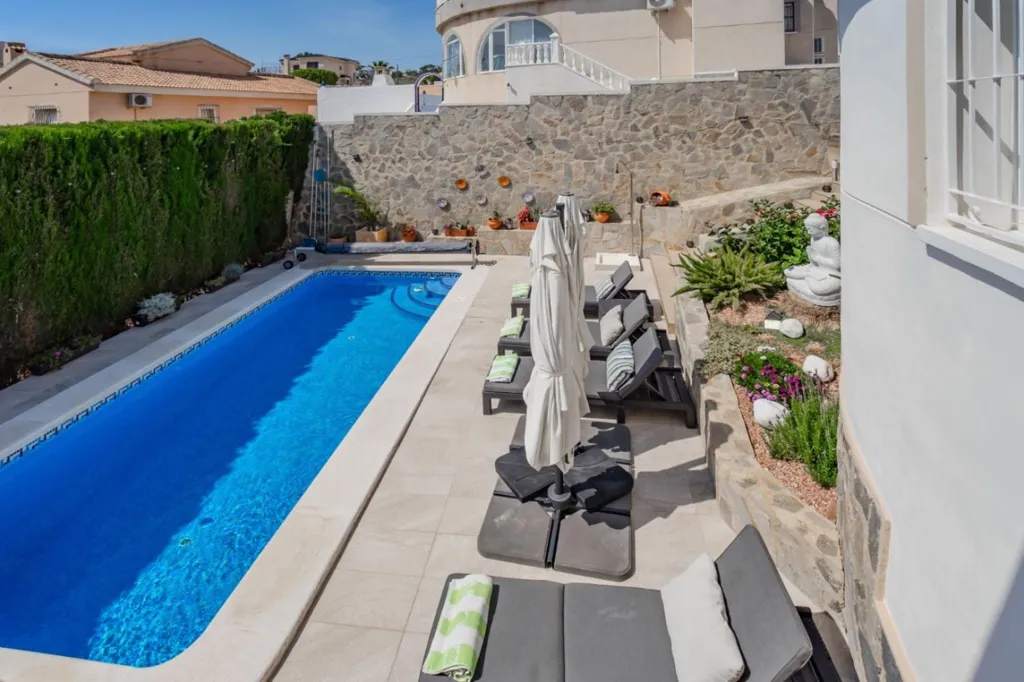Bassein - Luxury Villa with Heated Pool in Ciudad Quesada