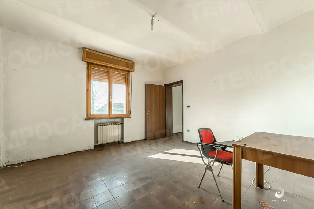 Bureau - Spacious Apartment with Garden in Ravarino
