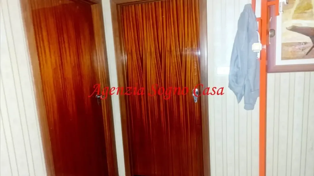 hallway_entrance