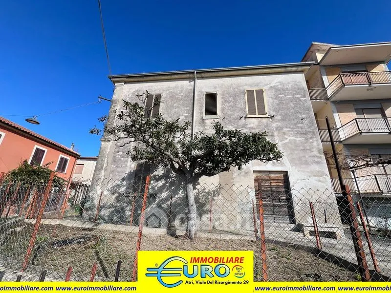 Extérieur - Historic Villa with Garden in Atri