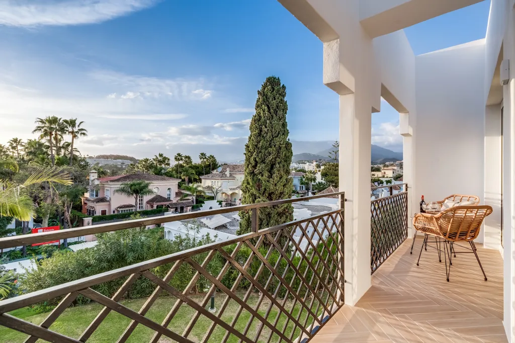 Rõdu - Adosado with Private Pool in Nueva Andalucía